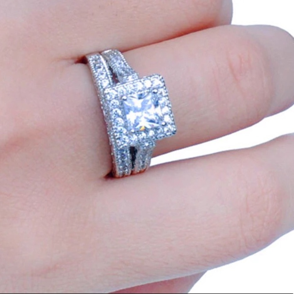 Chic Square Set Ring